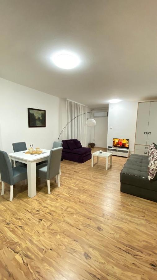 Apartment Lilyy *